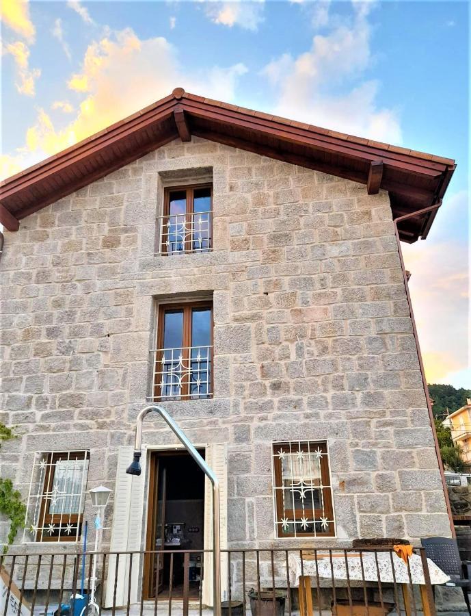 Casa Rural Del Tio Maino Becerril de la Sierra Kültér fotó