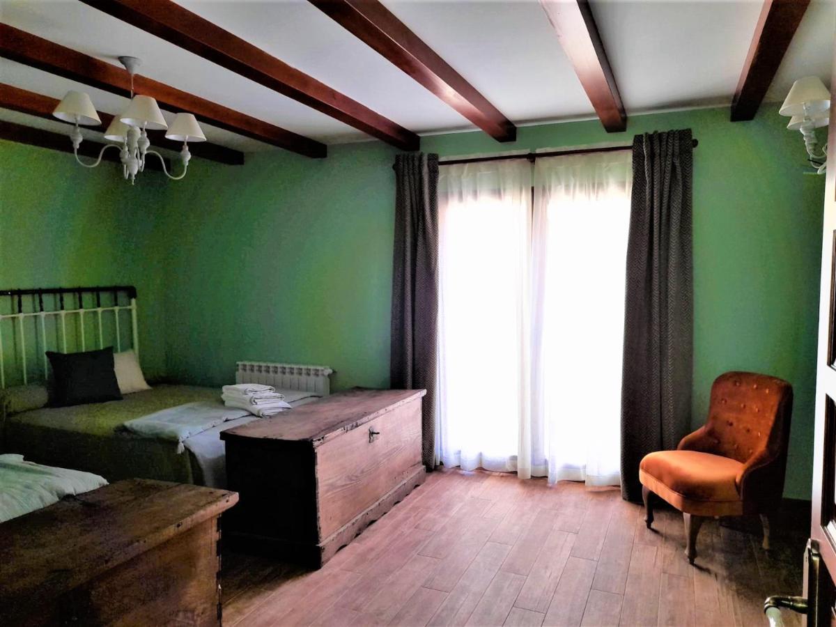 Casa Rural Del Tio Maino Becerril de la Sierra Kültér fotó